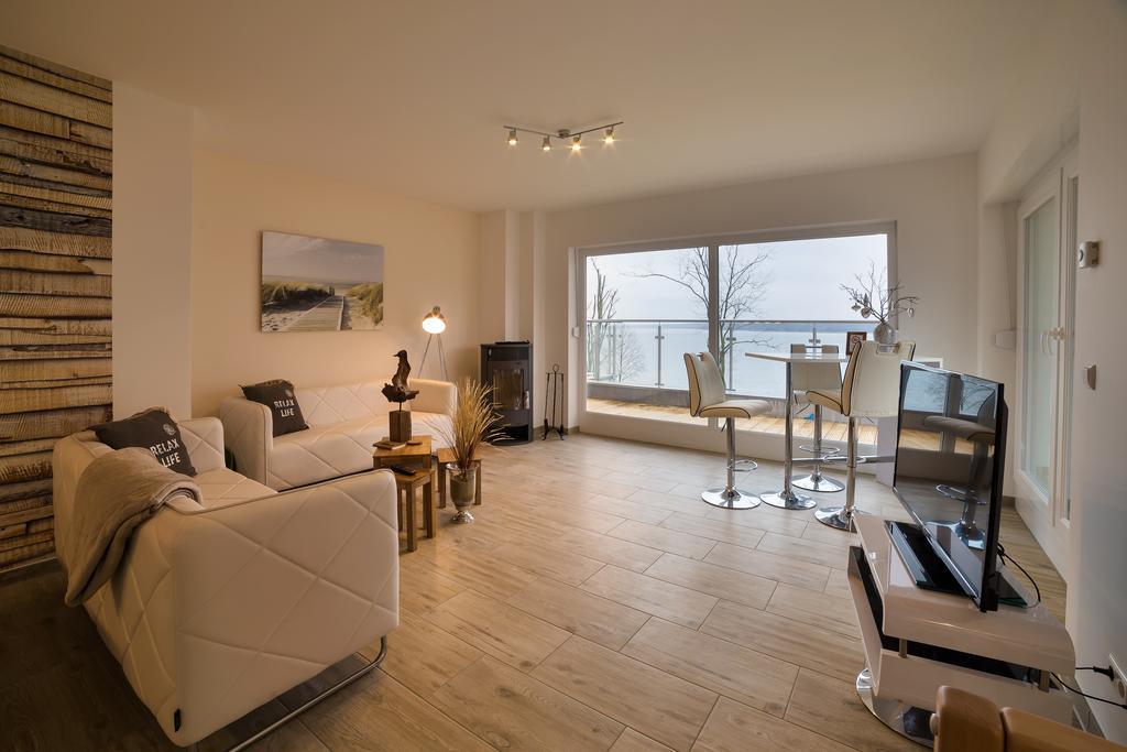 Charming Apartments Am See Bad Saarow Room photo